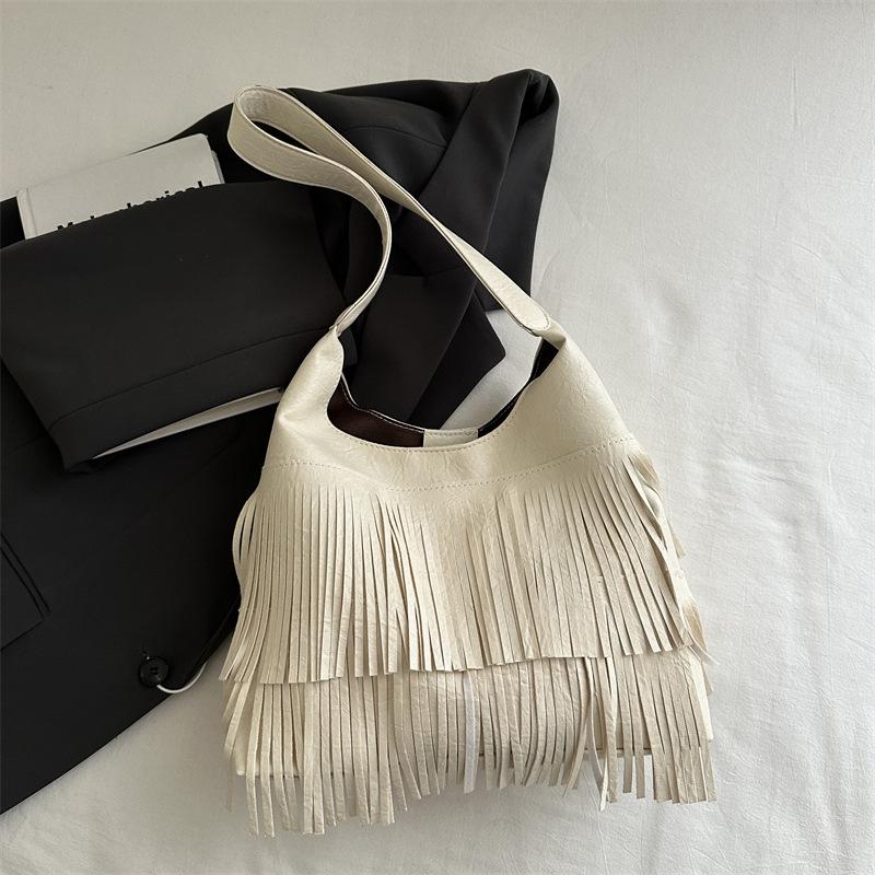 Bag Women's 2025 New Tassel Bag Shoulder Bag Large Capacity Underarm Tote Bag
