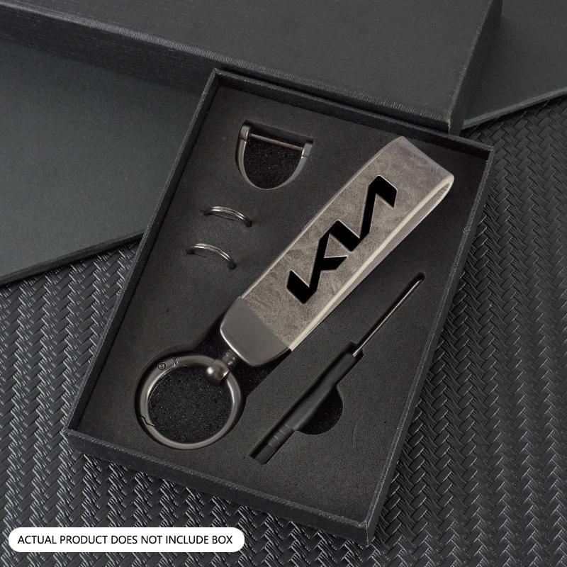 JUNT9 Metal Vintage Leather Car Logo Styling Keychain Key Ring Accessory For KIA Rio Ceed Sportage Cerato Soul Sorento Picanto Optima