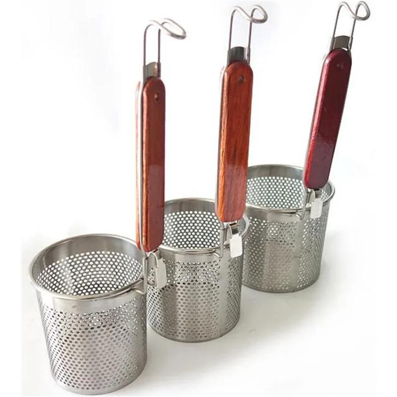 Stainless Steel Wooden Handle Frying Basket Strainer Dumplings Noodles Cooking Colanders Chef Basket Kitchen Sink Strainer Tools