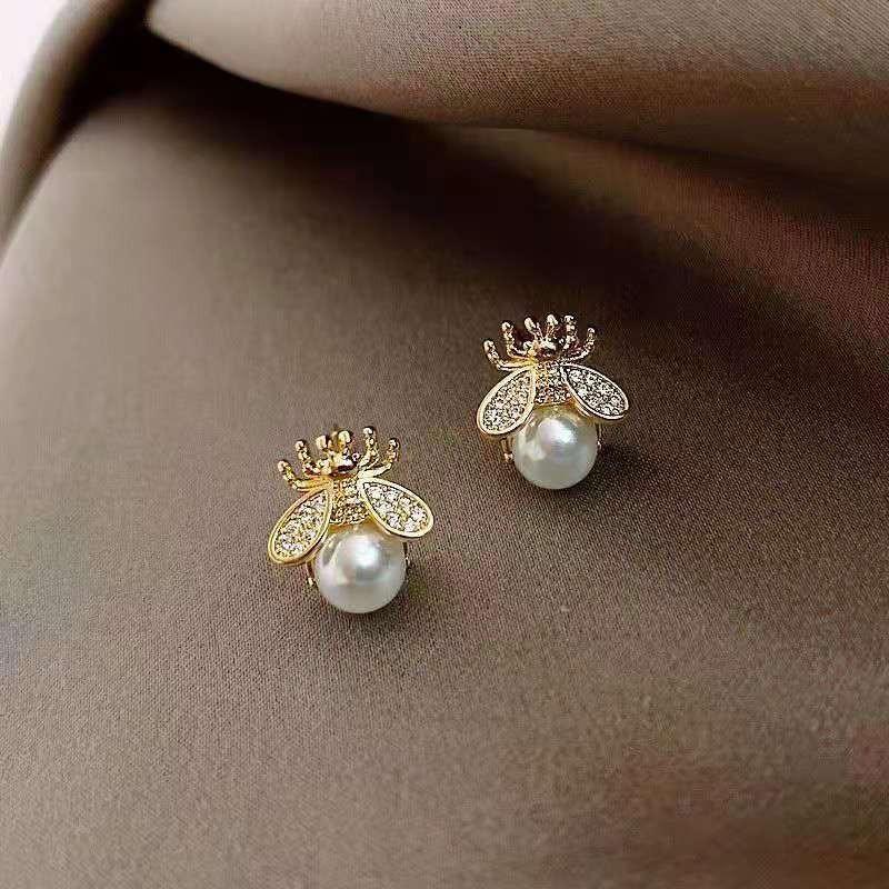 Little Bee Zircon Women's Earrings Simple, Small, Cute, Fashion Accessories