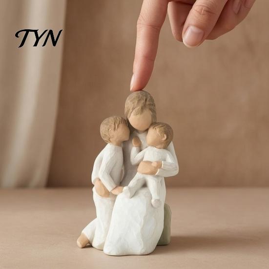 Resin Sculpture Home Decor Mother Holding Baby Figurine, Family Love Statue for Bedroom Desk, Decorative Crafts Shelves Heartwarming Ornament,