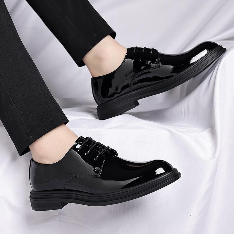 Men's Leather Shoes Men's Formal British Black Suit Shoes Breathable Patent Leather Glossy Shoes Korean Version Single Shoes