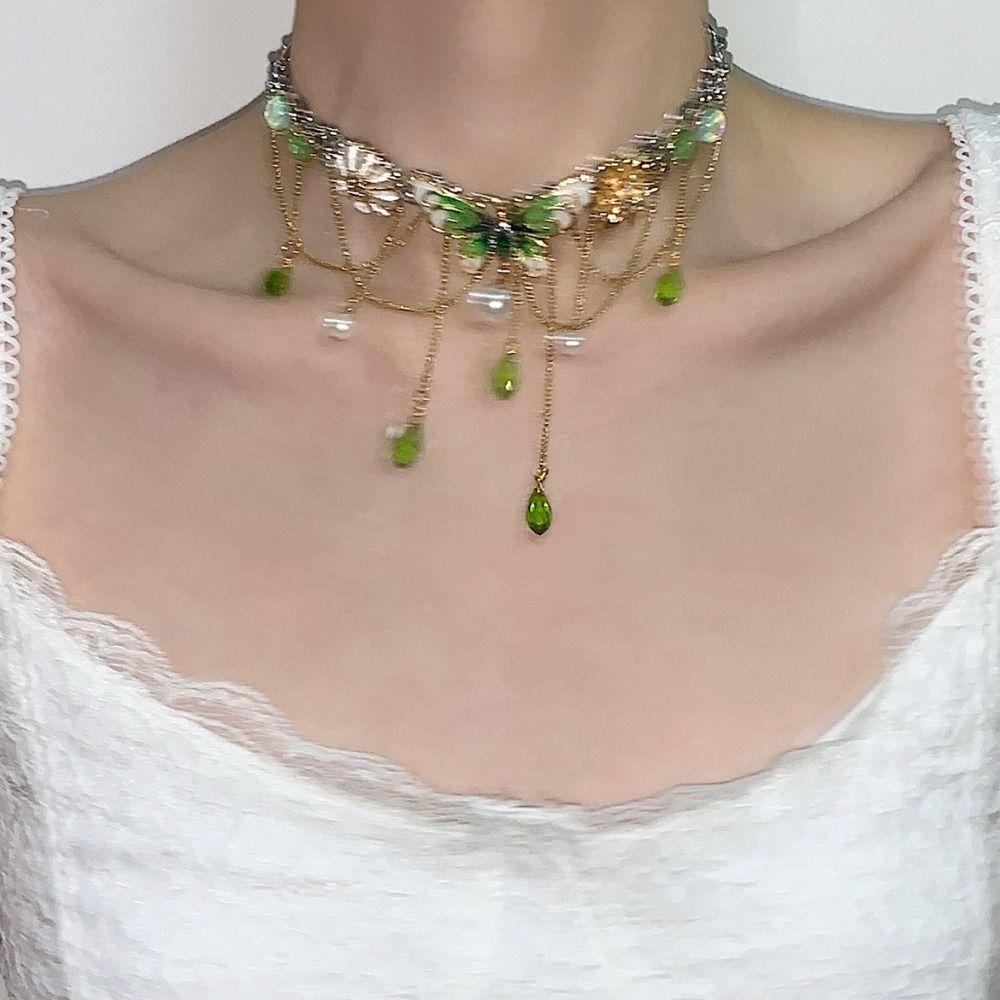 Vícevrstvý náhrdelník s kamínky ve tvaru motýla Sladký dámský choker s třásněmi Křišťálový náhrdelník Pro dívky