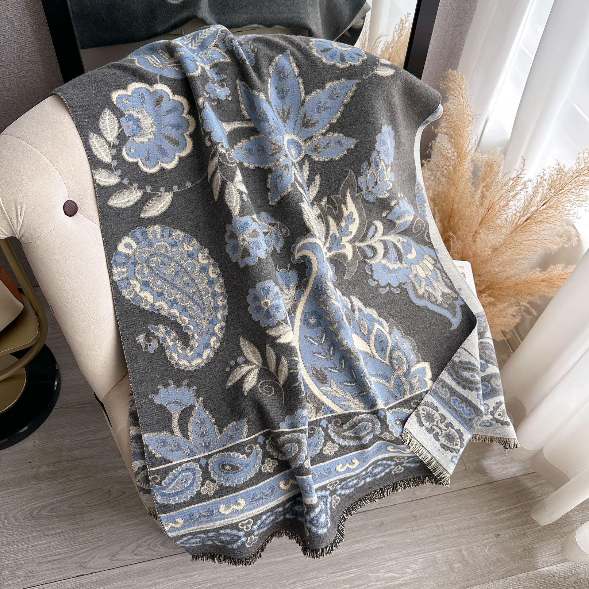 

400 г Утолщенная версия Ретро Этнический стиль Платок с цветком кешью Женский Зимний Высококачественный Теплый Шарф Имитация Кашемира Шаль 185x65cm серо голубой