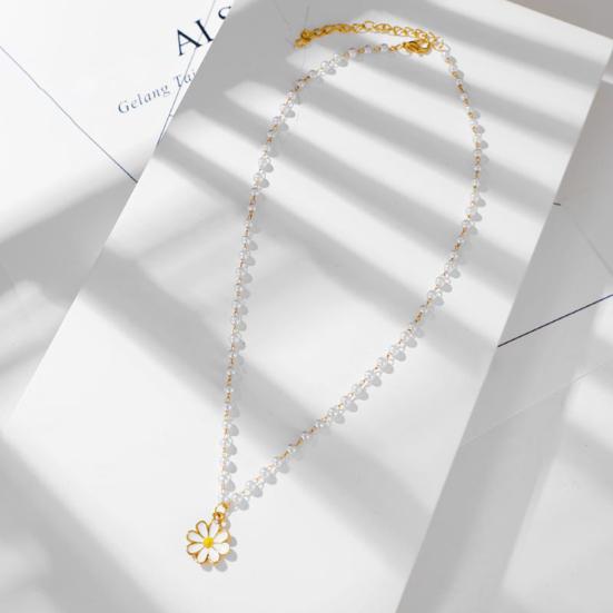 Women Necklace Oil-dropping White Flower Temperament Shiny Faux Pearl Beaded Chain Pendant Necklace Fashion Jewelry