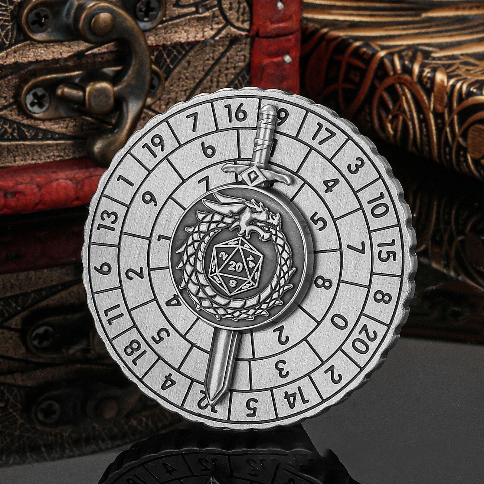 

Металлические кости Семь в одном Дракон, глотающий хвост, Указатель Гироскоп Вращающийся стол Игра в кости One Size