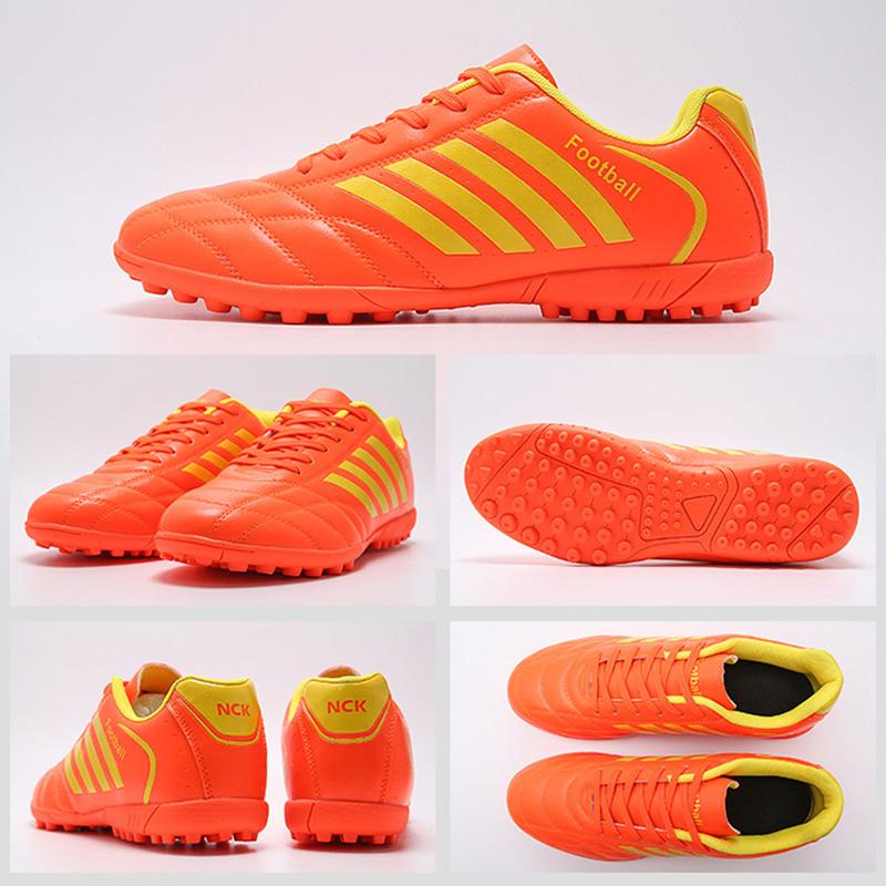 2026 Neue Kinderkleine Größe 32 33 Fußballschuhe Atmungsaktive Outdoor-Sneaker TF/FG Anti-Rutsch Hohe Qualität Fußballschuhe