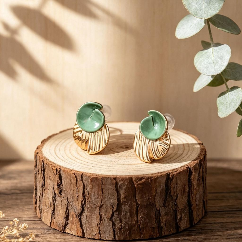 Popular Retro Tone Pure Hand-painted Stud Earrings Pleated Metal Texture Modeling Personality Daily Versatile Earrings