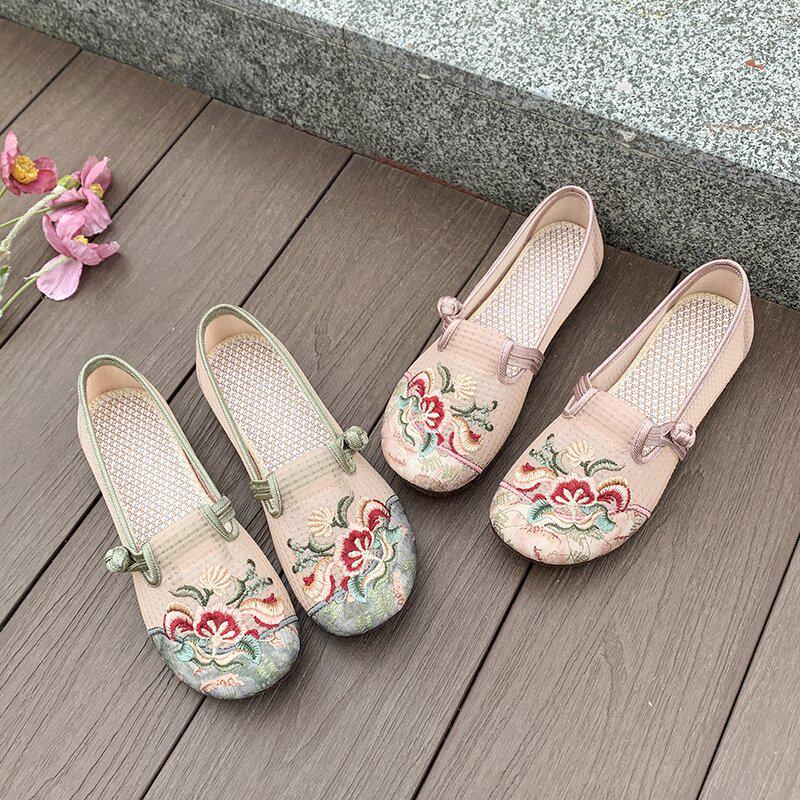 Women's Embroidered Slip-on Mesh Breathable Shoes with Soft Sole