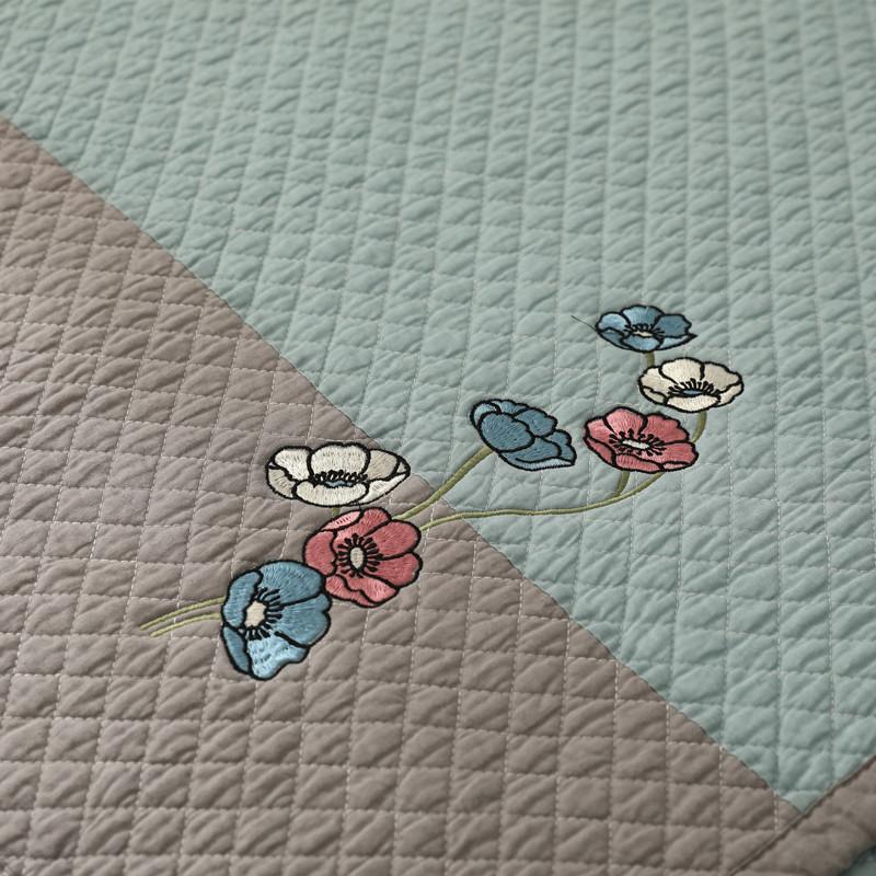 Four Seasons Universal Cotton Embroidery Flower Color Matching Sofa Cushion Modern Simple Non-slip Sofa Cushion Towel