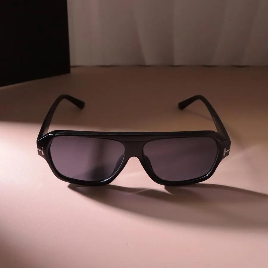 Punk Square Sunglasses Women Men Luxurious Casual Sun Glasses Female Male Outdoor Mirror Colors Designer Brand Fashion