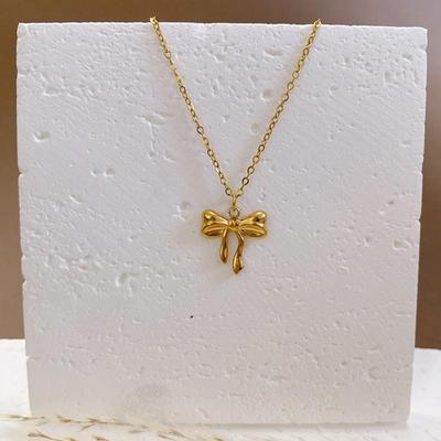 Women's Gold Bow Pendant Necklace - Titanium Steel, Non-fading, Fashion Light Luxury Clavicle Chain Accessory