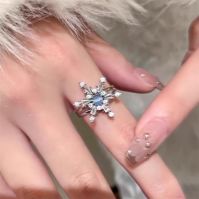 

Delicate Blue Zircon Snowflake Open Rings For Women Trendy Blue Irregular Stone Finger Ring Christmas Party Jewelry Accessories