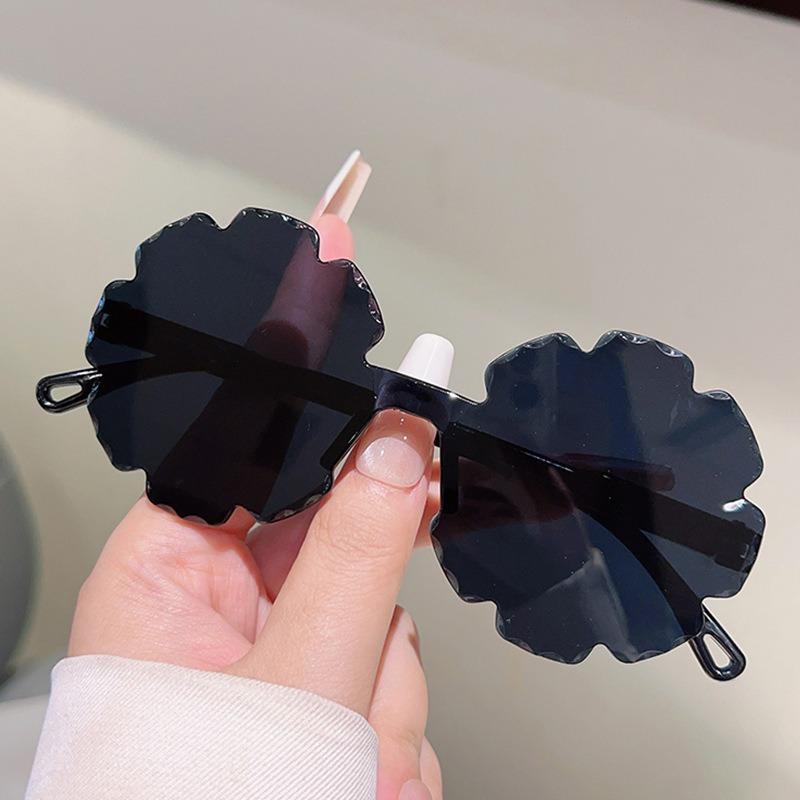 Non-polarized Fashion Rimless Irregular Edge Trimming Cute Flower Cartoon Sunglasses Men Women Outdoors Party Sunscreen Eyeglasses