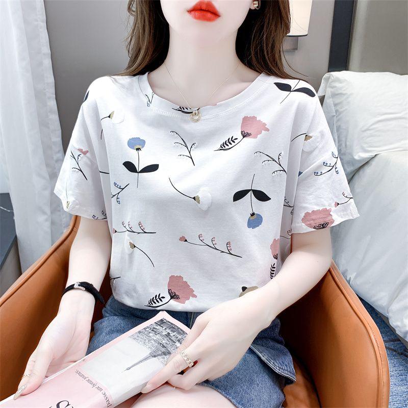 Dámská trička s krátkým rukávem s květinovým vzorem: Volný střih, svěží letní designové topy