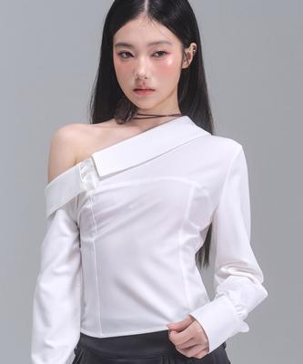 ZEROPLANET Amy Asymmetrical Off-Shoulder Shirt [White]