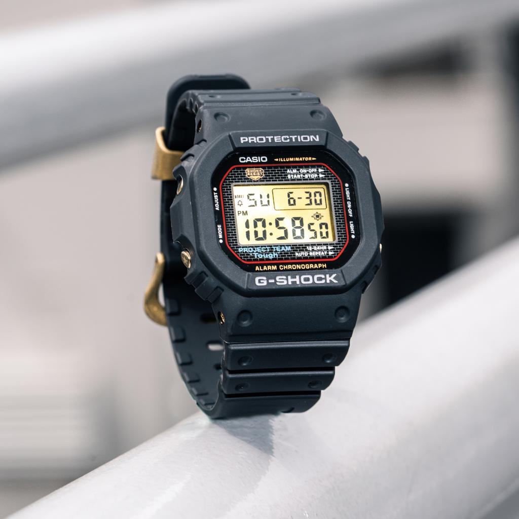 Casio Unisex G SQUAD Series Watch DW-5040PG-1PR