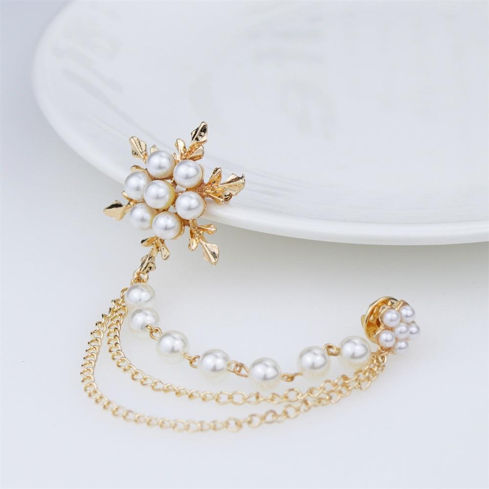 Elegant Women Pearl Snowflake Chain Tassels Brooch Gifts Fashion Chain Pin Jewelry Enamel Pin Exquisite Clothes Brooches Gift
