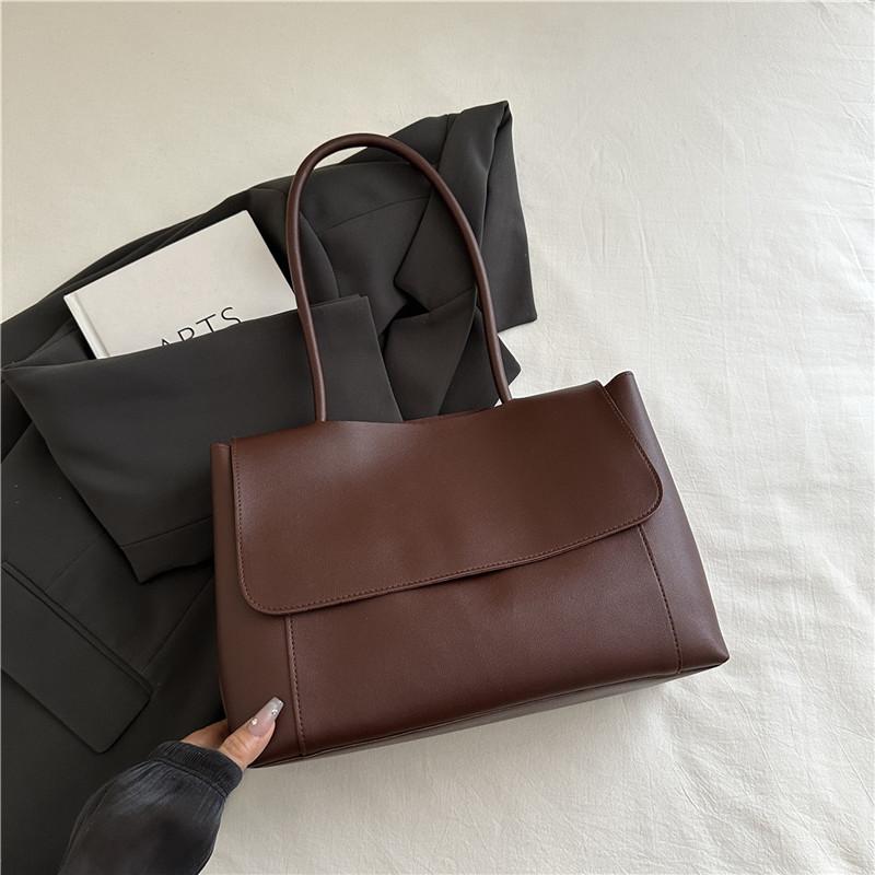 Faux Leather Tote Bag for Women Minimalist Magnetic Closure Shoulder Handbag