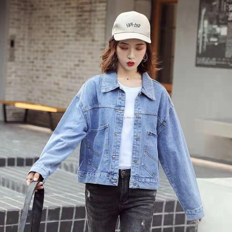 

Короткая женская джинсовая куртка средней длины с ромбовидными заклепками, горячим сверлением и бисером, универсальные модели весны, лета и осени 2022 года.