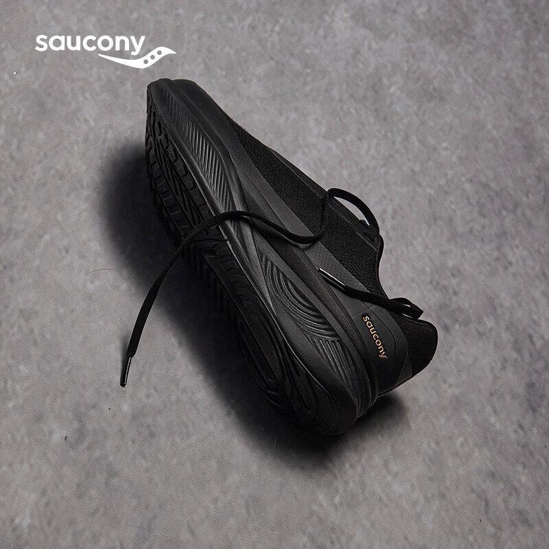 Saucony Triumph LFS Wooly Running Shoes