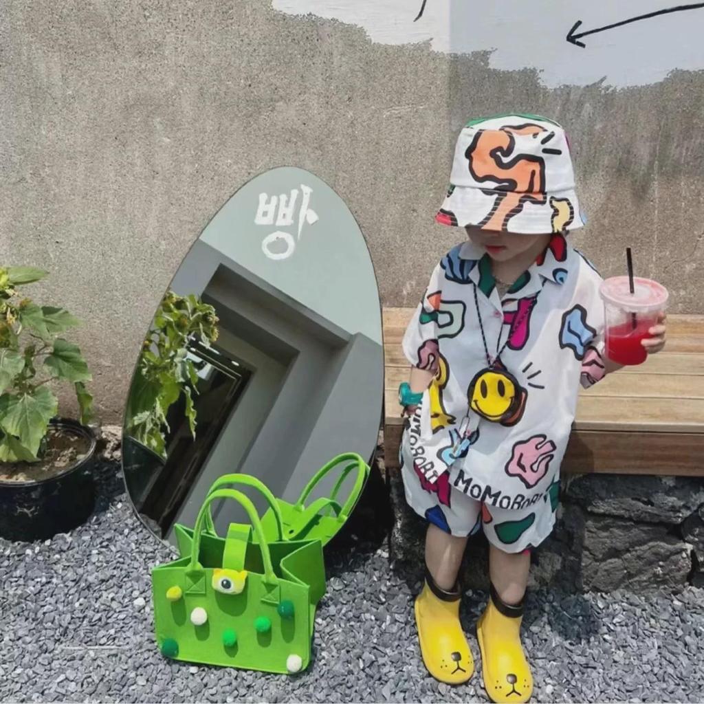 "2024 Kids' Summer Korean-Style Beach Outfit: Handsome Shorts & Shirt Set for Boys & Girls"