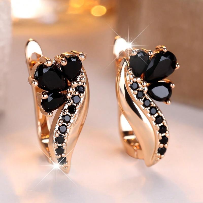 

Sparkling Elegant Heart Shaped Black Synthetic Zirconia Women Earrings Suitable for Luxury for Wedding Party and Everyday Wear