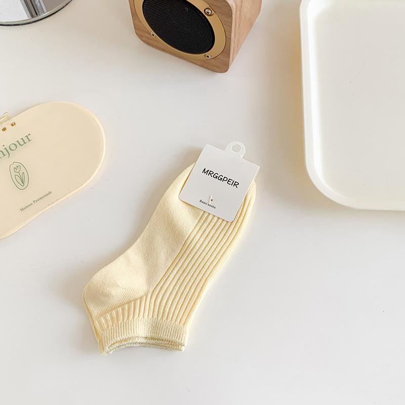 Female Spring and Summer Pure Color Pure Cotton Shallow Mouth Student Short Tube Socks
