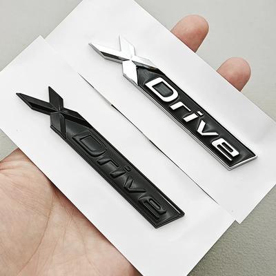 3D ABS Logo XDrive Emblemat X Drive Odznaka na Tylną Klapę Samochodu Naklejka na Błotnik Boczny Do Xdrive Seria 3 Seria 5 X1 X3 X5 Akcesoria
