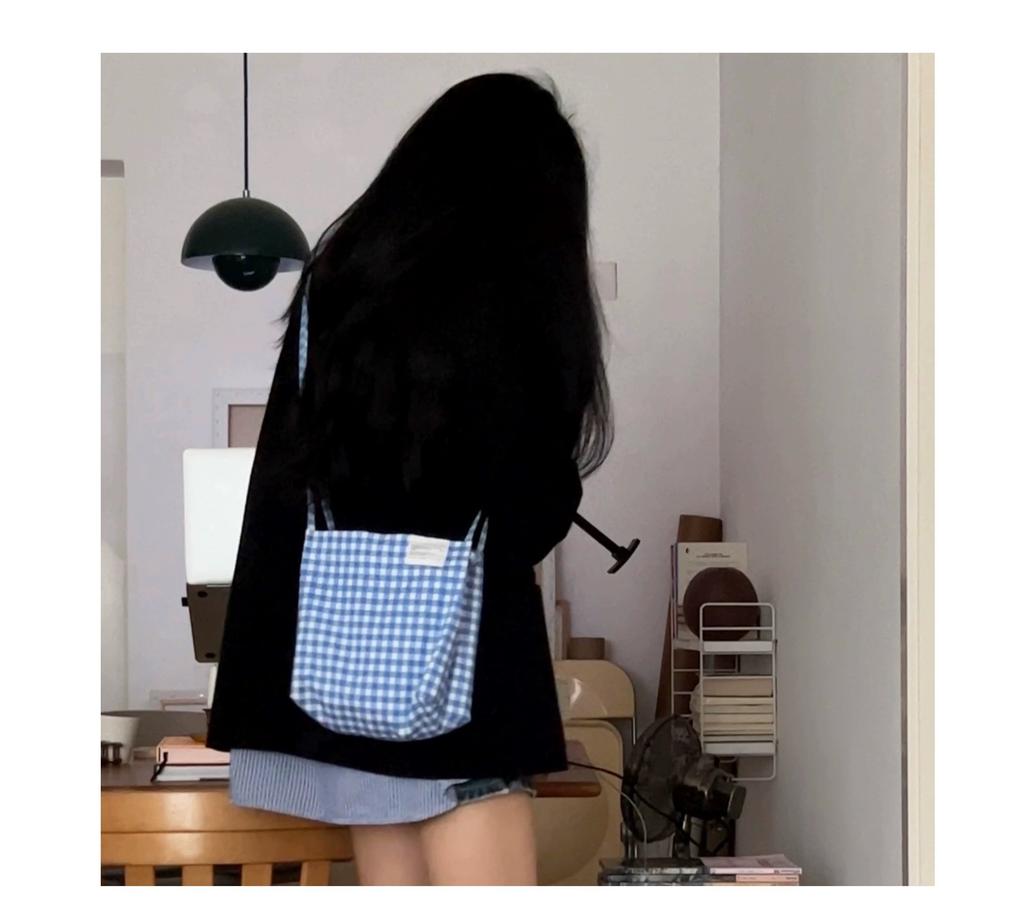 Canvas bag, shoulder bag, messenger bag, cloth bag, plaid, blue.