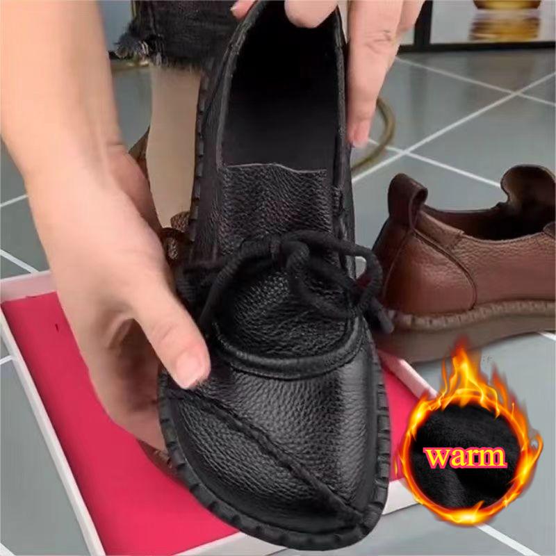 Scarpe primaverili Scarpe da donna Stile etnico retrò Scarpe singole Scarpe in pelle per la madre Scarpe piatte con suola morbida e punta tonda