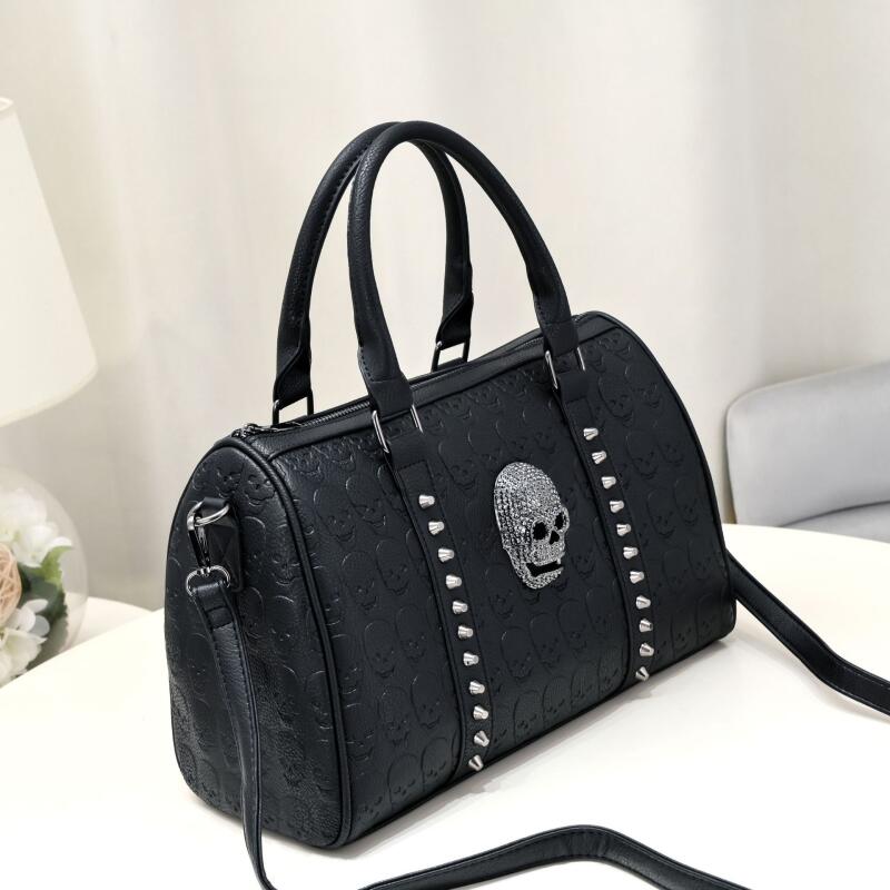 Halloween Skull Head Handheld Bags European American High Capacity European American Leisure Retro Lady Trend Rivet Travel Bags Quality
