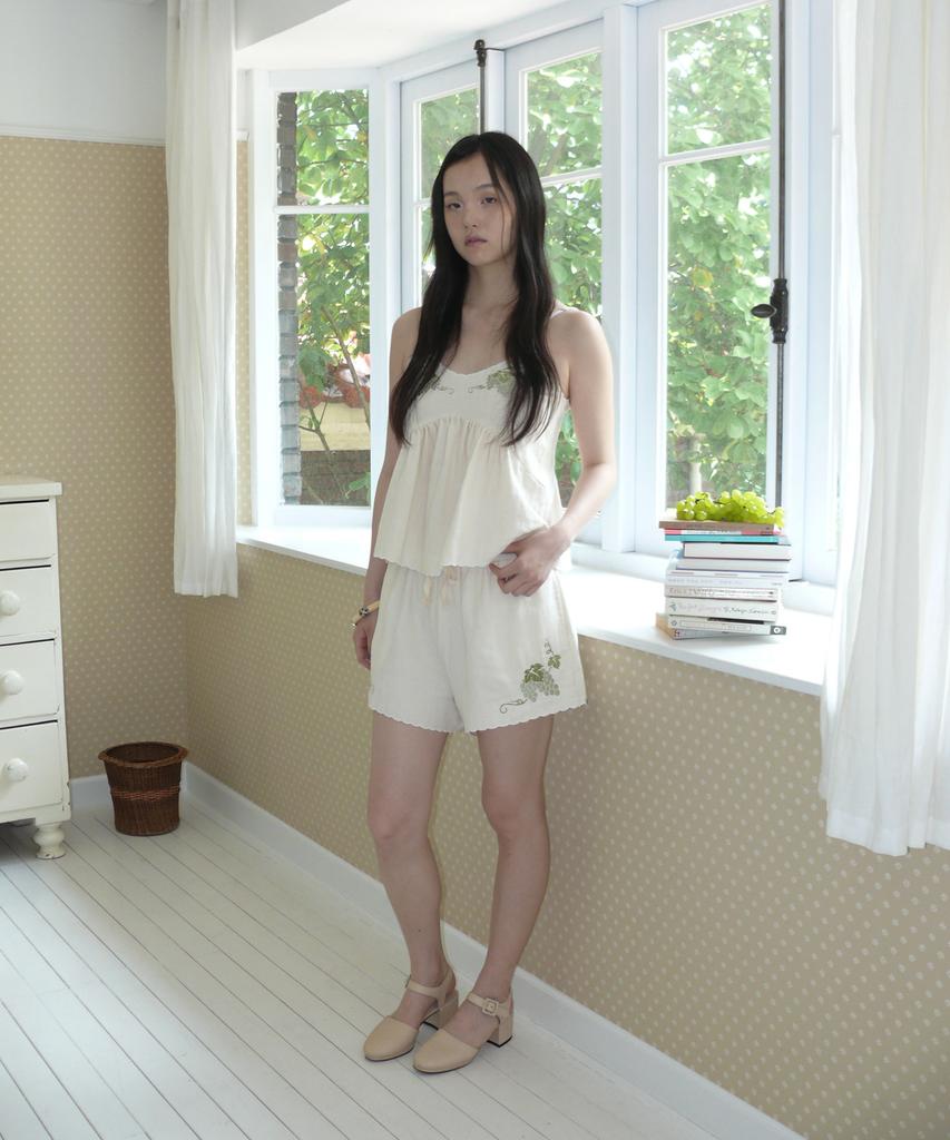 LOULOUSEOUL Podo Shorts (Oat Cream)