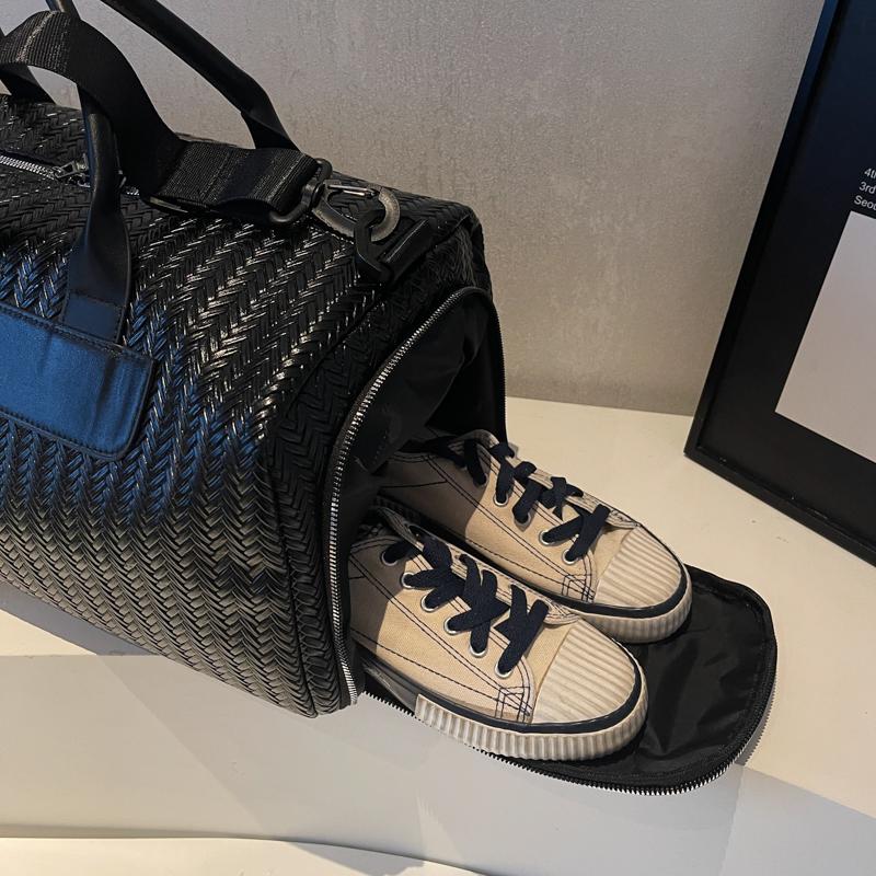 Travel Bag Women's Large Capacity Fitness Bag Dry And Wet Separate Sports Bag Portable Luggage Bag