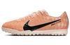 Spezielle Sportschuhe – Fußballschuhe