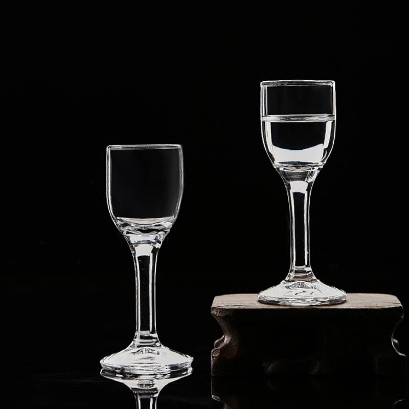 25ml 2er Sets Kleines Weinglas Hochfuß Baijiu Tasse Bar Schnapsglas 120ml Weindispenser Weinkrug Exquisites Glasgeschirr Geschenke