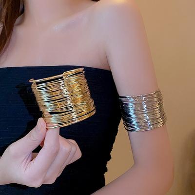 Bracelet d'ouverture en fil de fer multicouche métal vent personnalité bracelet exagéré mode luxe léger bijoux haut de gamme
