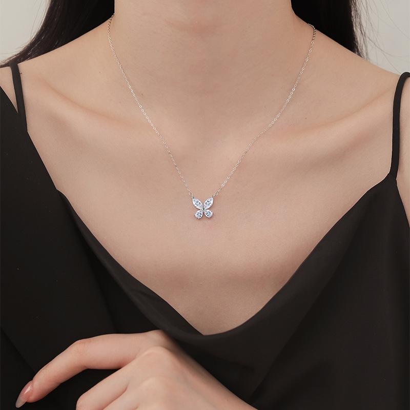 Sparkling Butterfly Necklace Femininity Sweet Collarbone Chain Necklace