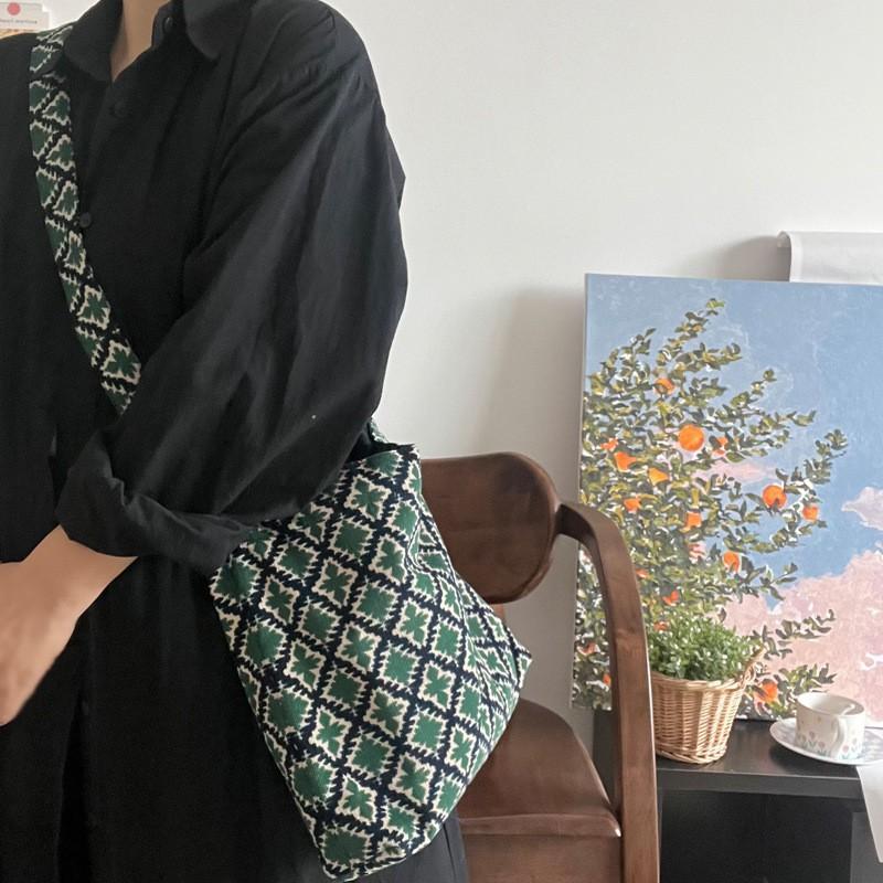 Niche Design 2024 New Retro Green Diamond-checked Corkwick Flannel Bag Women's Cross-body Shoulder Large Capacity