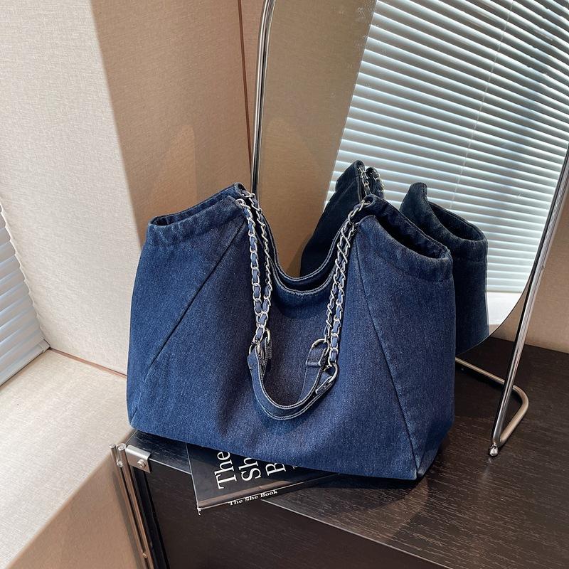 Large capacity chain bag women's new fashion retro casual shoulder bag commuter simple tote bag