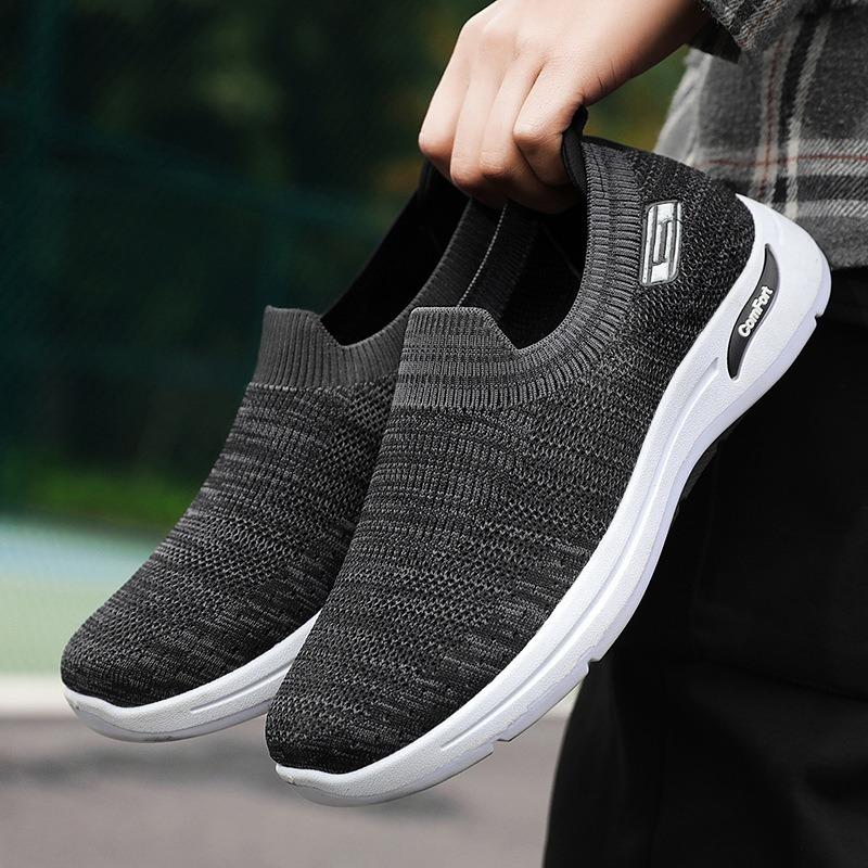 Men's Slip-on Shoes, Soft-sole Casual Shoes, Cloth Shoes for Men.