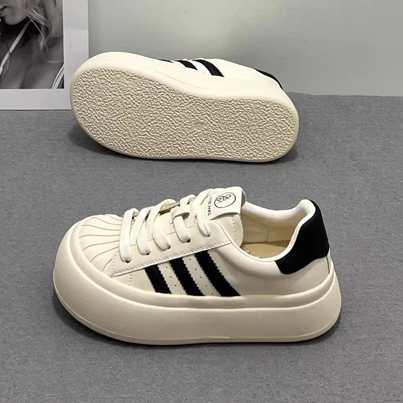 Fashion Thick Bottom Shell Head Women's Flat Shoes Outdoor Casual Snerkers 2024 Spring New Panda Shoes Classic Vulcanized Shoes