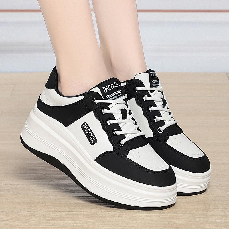 Weiche Leder Weiße Schuhe für Damen Neue Herbst Dicksohlige Retro Hong Kong Stil Schuhe Trendy Allround-Freizeit-Sportschuhe