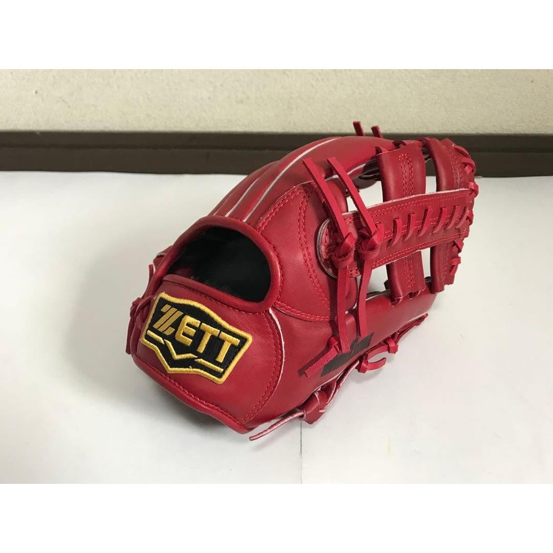 Used ZETT boys  gloves, good condition