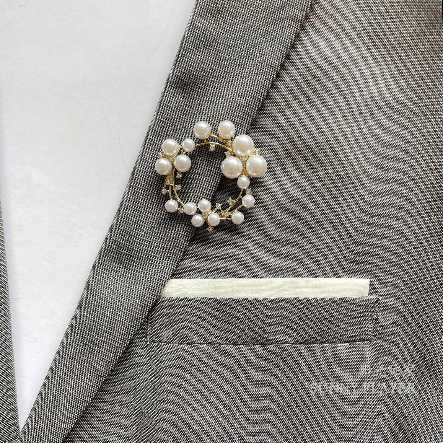 

Набір брошок та корсаж з перлів у стилі Морі для весілля нареченої та нареченого