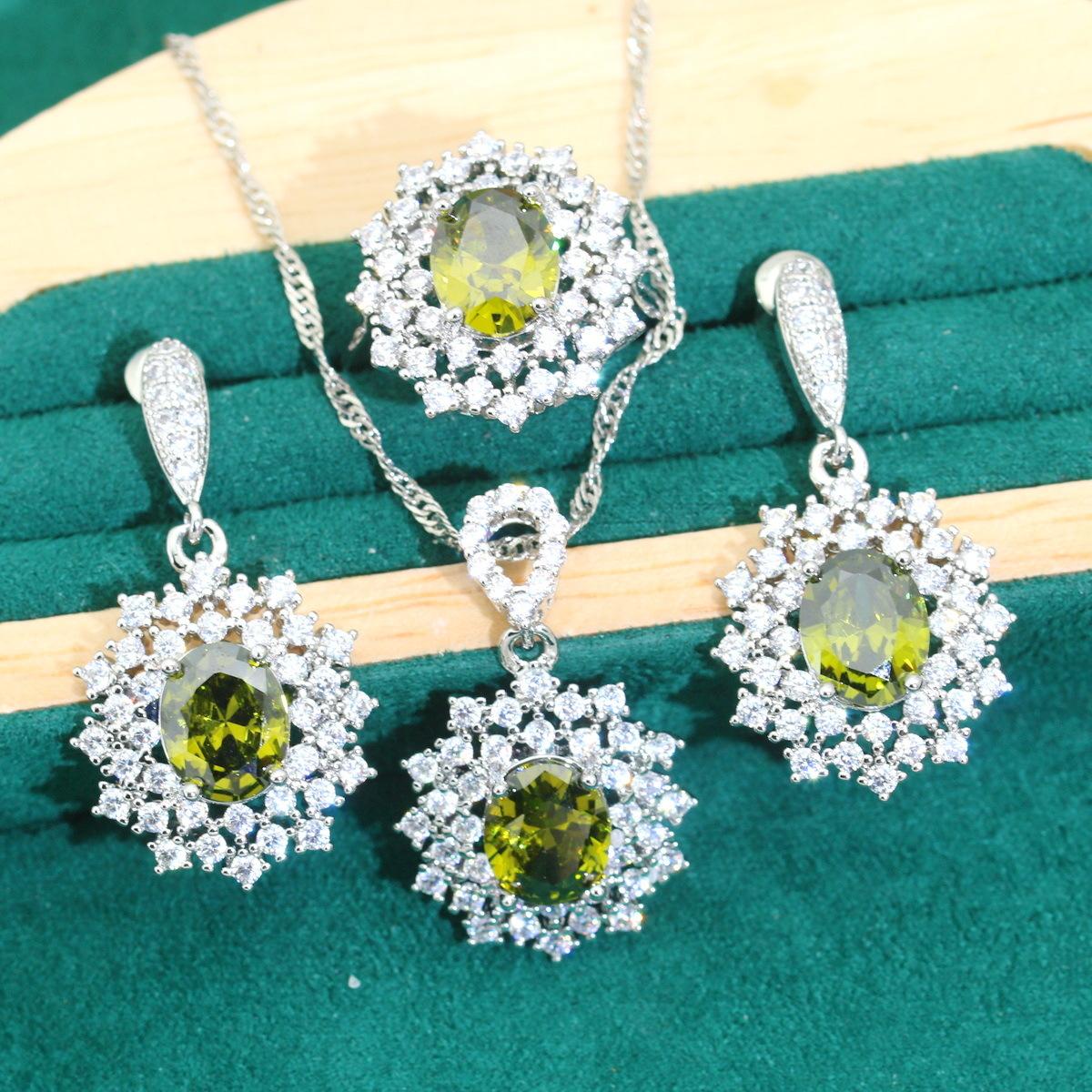 

Взрывоопасные микро-инкрустированные ювелирные изделия Европа и США, бестселлер, комплект ювелирных изделий из ожерелья и серег с цирконием Size 10