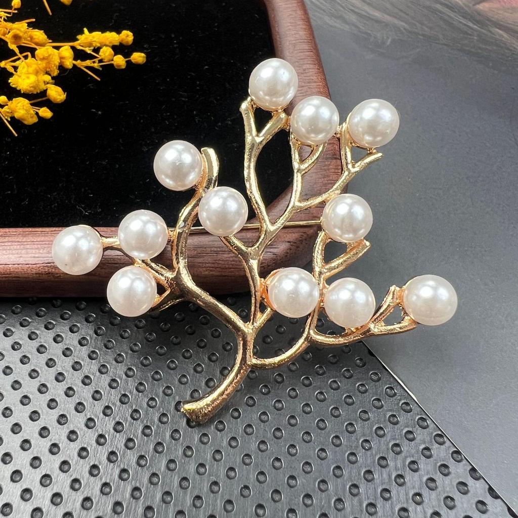 Broșă Retro Cristal Diamant cu Ac Anti-Expunere și Cataramă din Aliaj pentru Accesorii Vestimentare