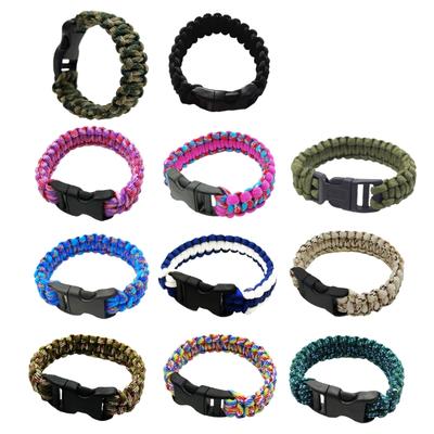 Bracciali – Braccialetti intrecciati