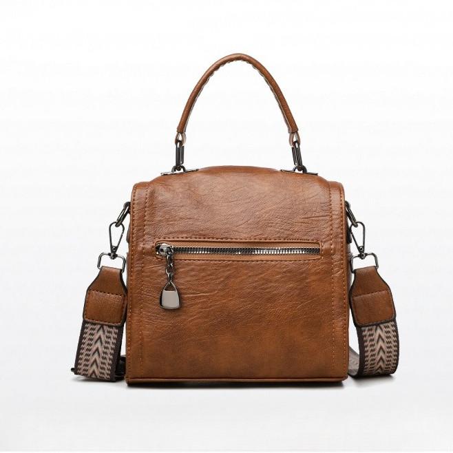 IELGY Retro Boston Bag Shoulder Crossbody Fashionable All-Match Large-Capacity Handbag
