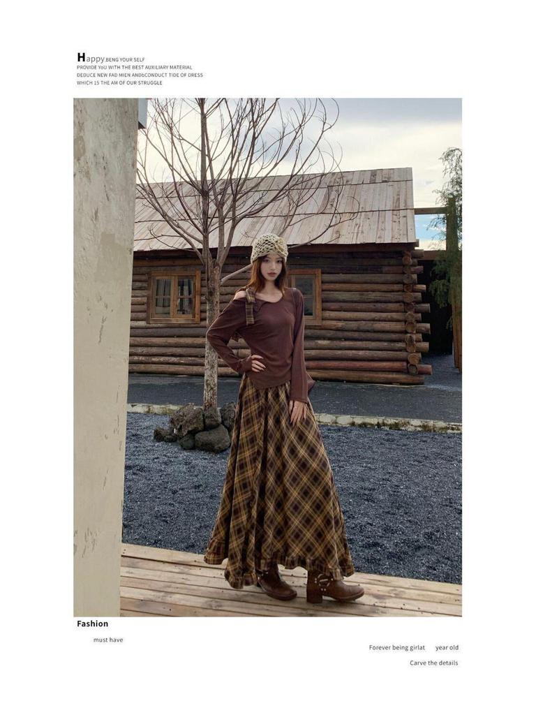 2026 Spring Fashion Women's Long Sleeve T-shirt & High Waist Plaid Skirt Set